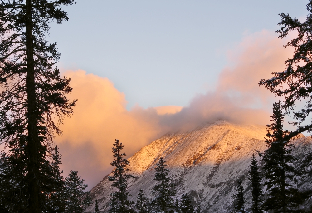 Expanse over the Mountains