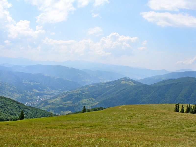 Expanse over the mountains